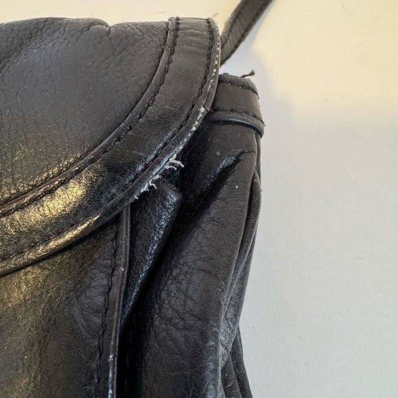 B. Makowsky Flap Buckle Crossbody Shoulder Bag - Picture 7 of 13